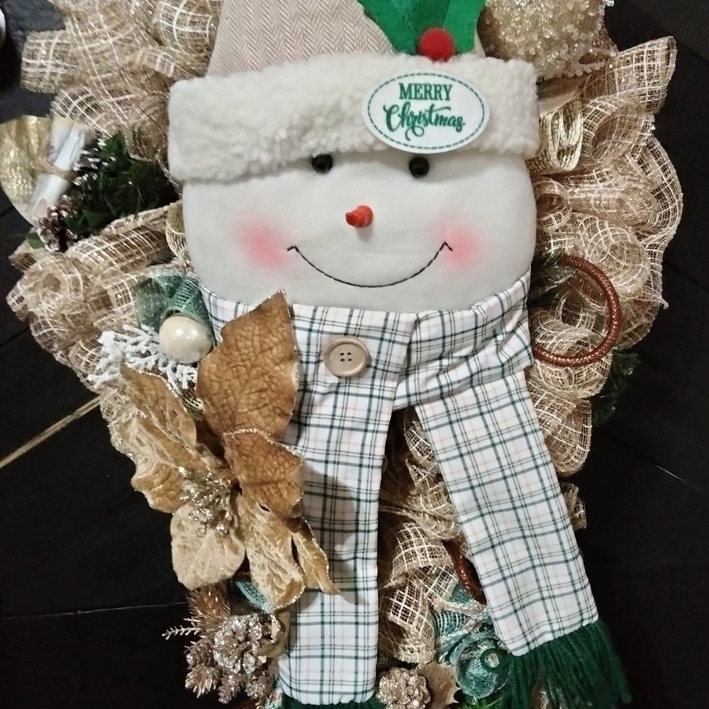 Kozy Kool Snowman Xmas Swag